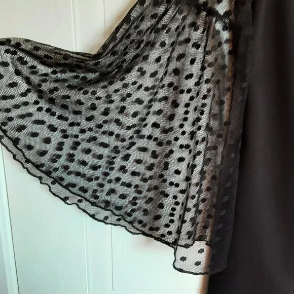 Little Dress - Picture 3 of 3